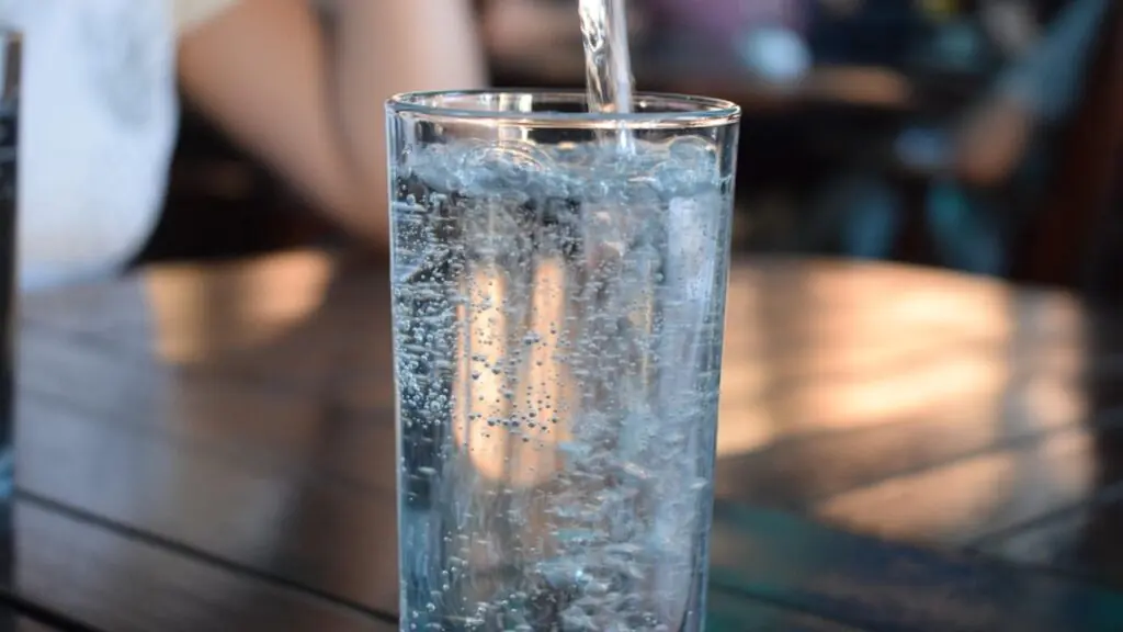 water_hydration-2582012_1280x720