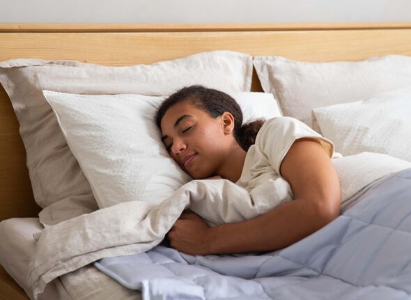 woman-8136123_1280_cropped