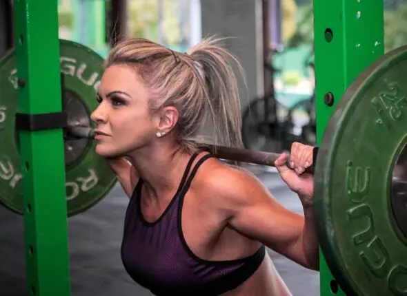 woman_weightlifting-5730110_1280x720